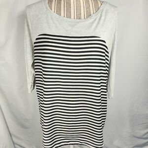Express Grey & Black Striped Bottom 3/4 Sleeve Top Size Medium